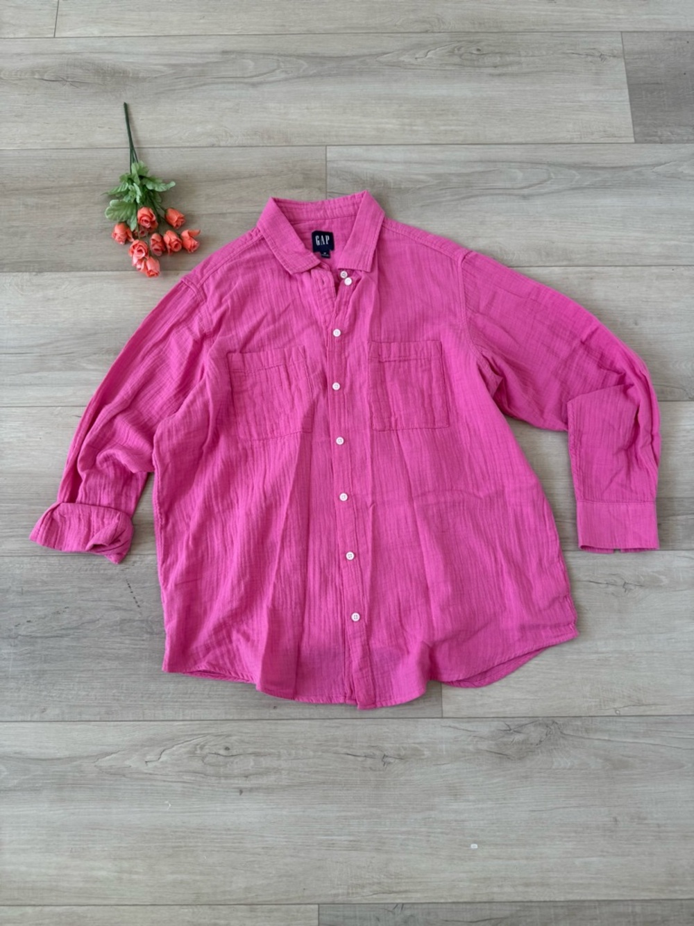 GAP Pink Textured Button-Down Shirt